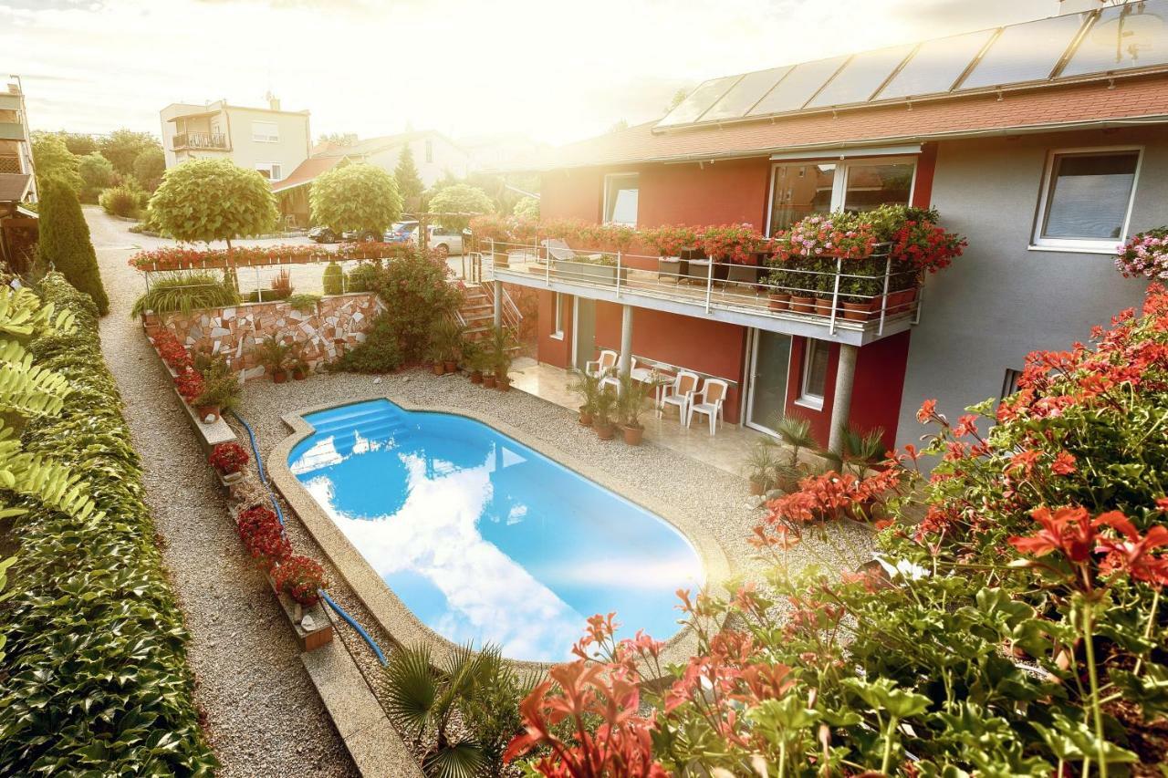 فندق Podhájskaفي  Apartmanovy Dom Red المظهر الخارجي الصورة