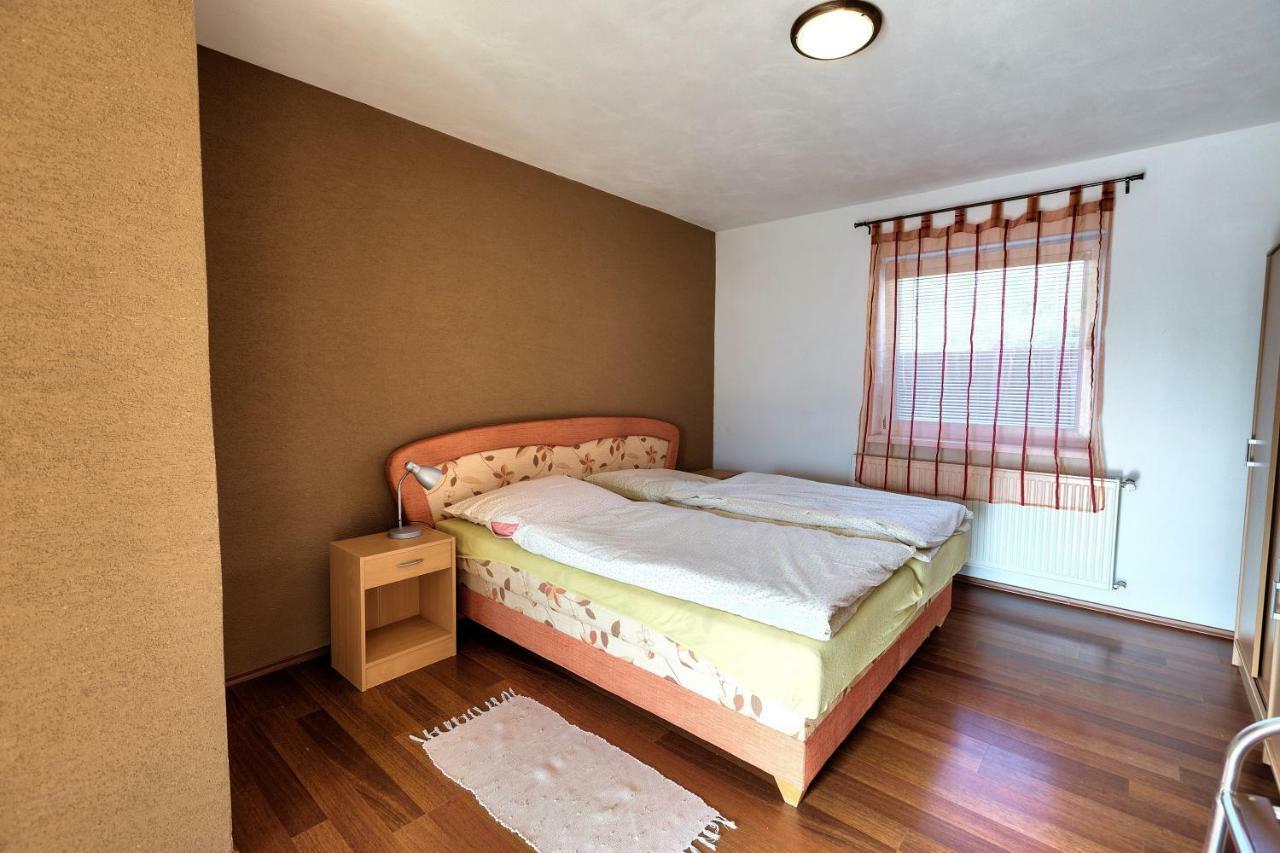 فندق Podhájskaفي  Apartmanovy Dom Red المظهر الخارجي الصورة